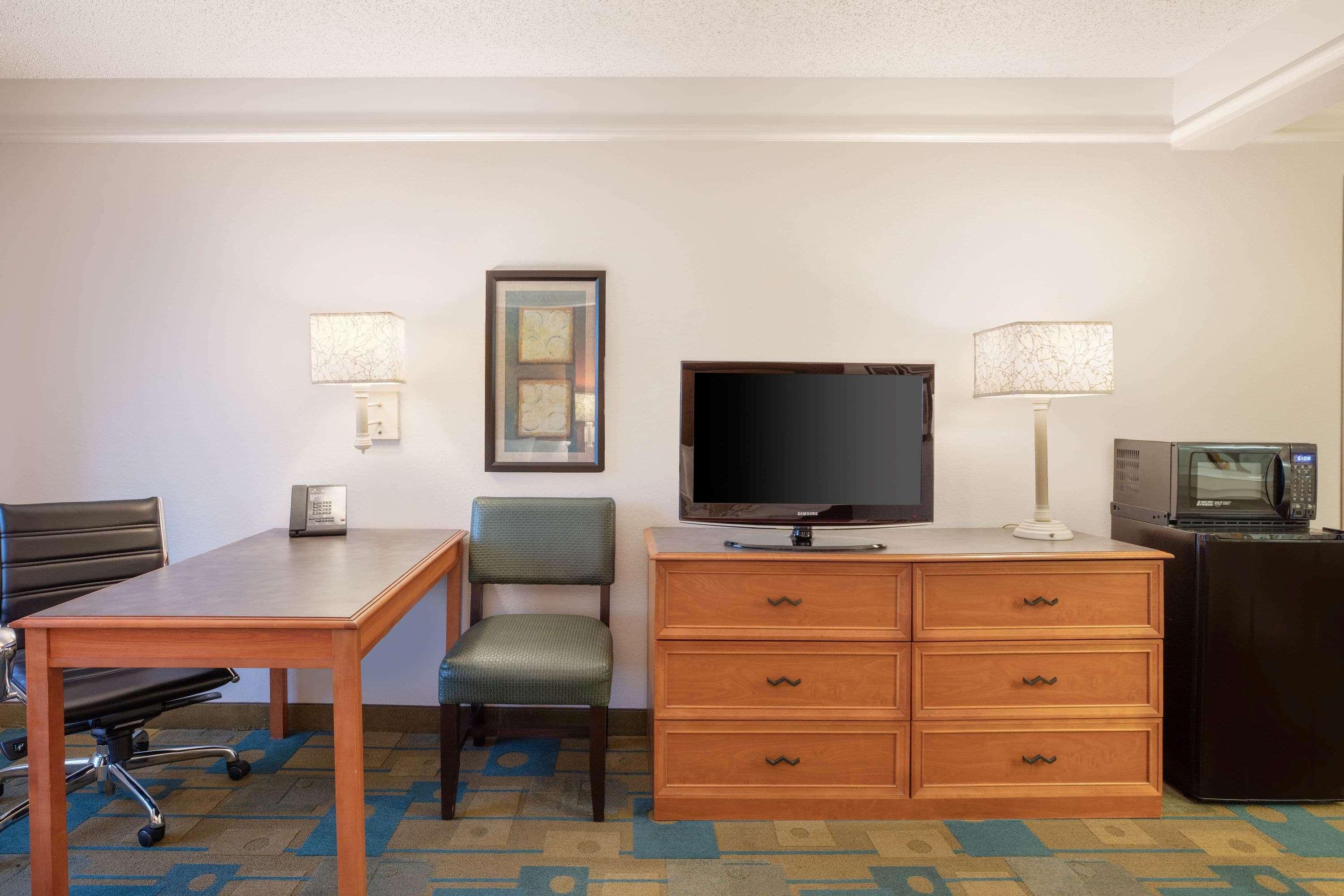 La Quinta Inn And Suites By Wyndham, Ocala Bagian luar foto